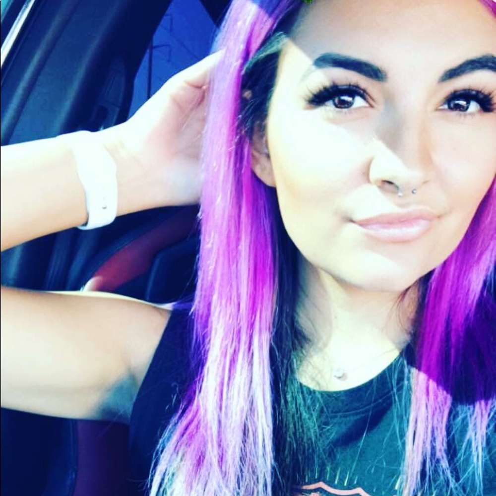 Meet your Posher, Ashton - Picture 4 of 8